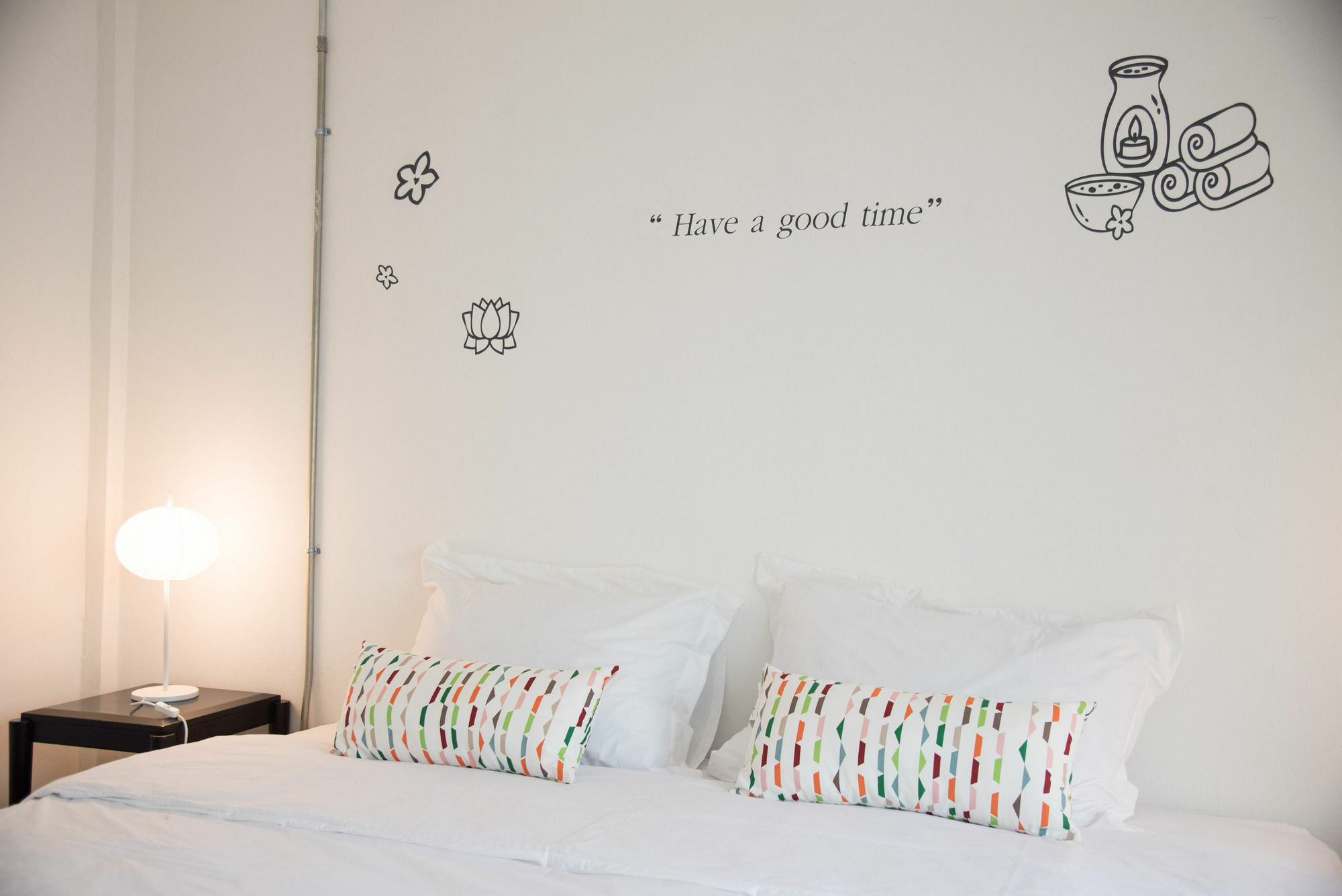 Bed & Body Hostel Bangkok Exterior photo
