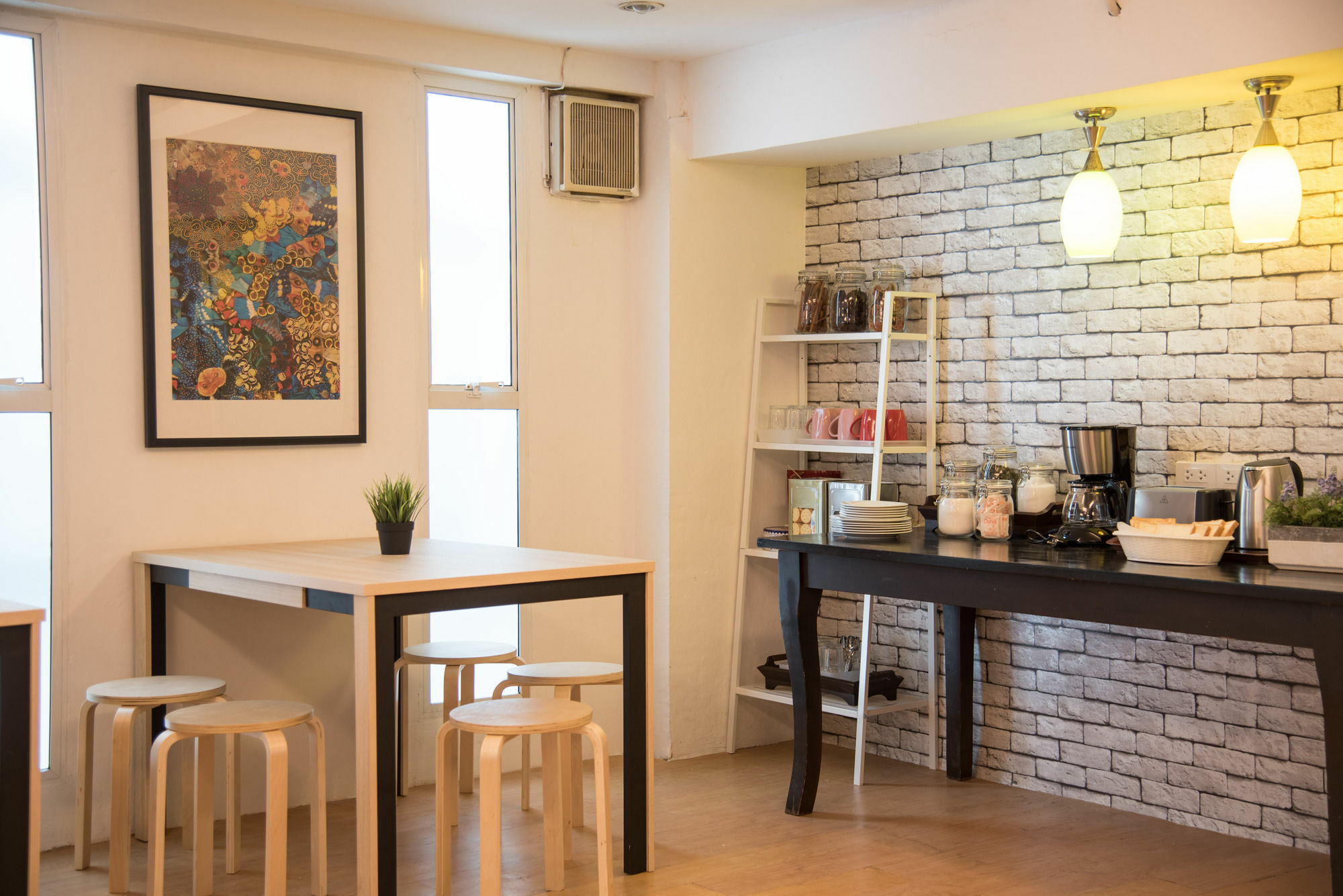 Bed & Body Hostel Bangkok Exterior photo